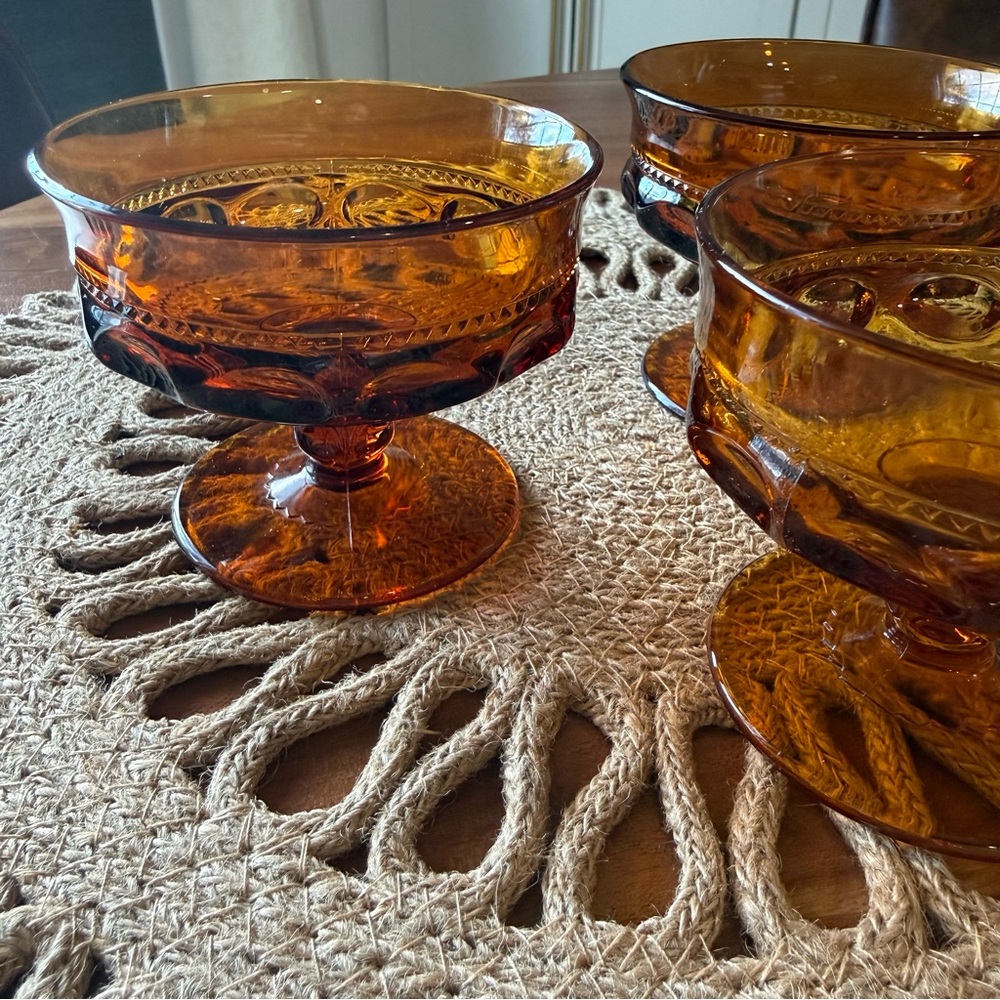 Amber vintage Glass Goblet Set - Picture 8 of 10